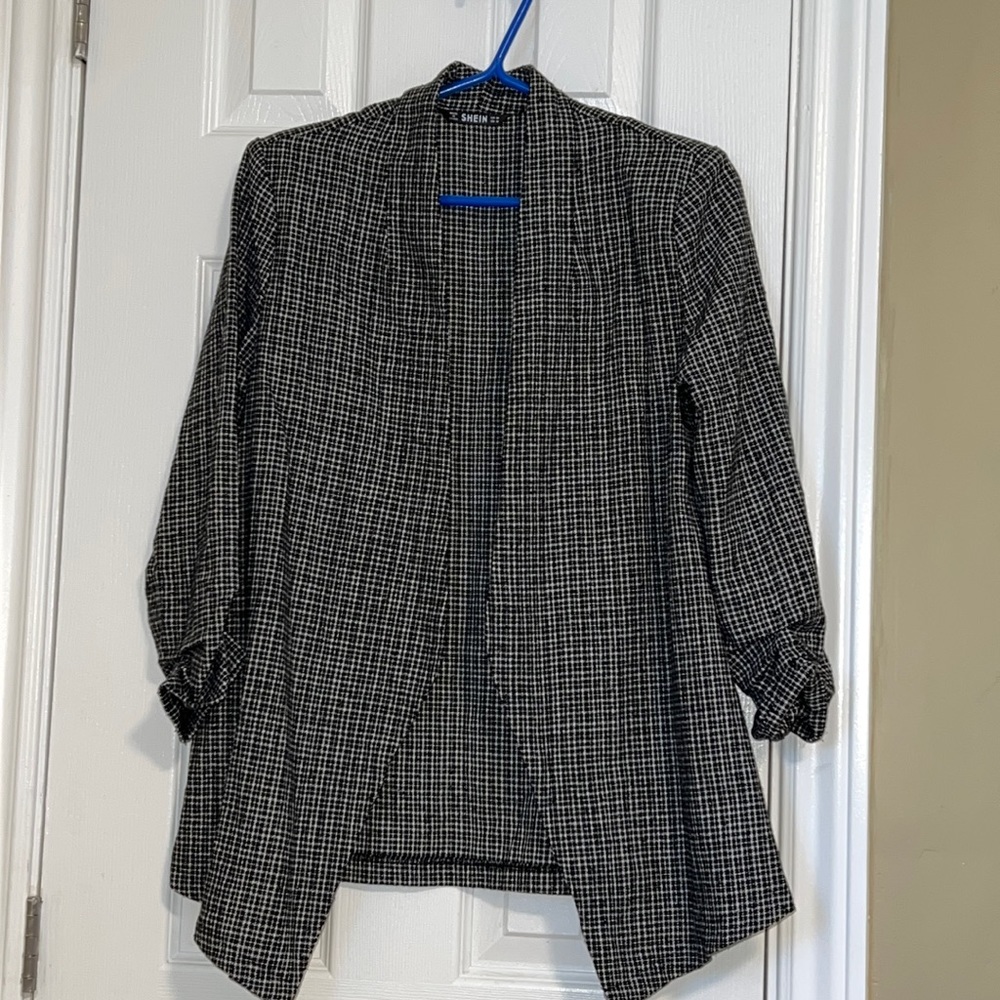 Shein black and white cooperate jacket. US 6. Size medium/M.